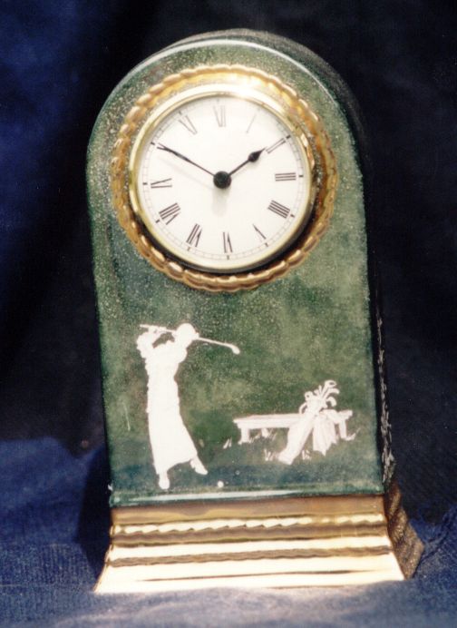 Pate sur Pate Golfing Clock
